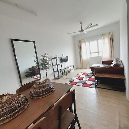 Adinda Homestay Куала-Тренгану Екстер'єр фото